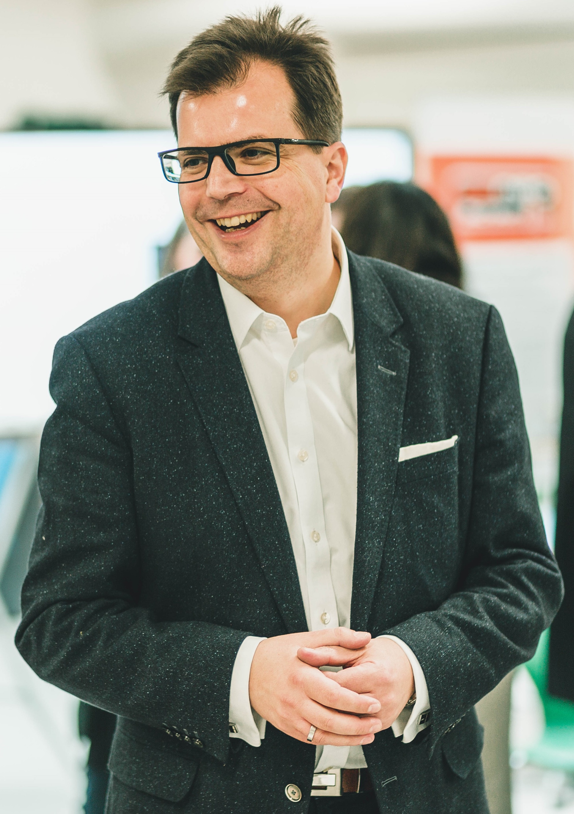 Dr. Christian Lange