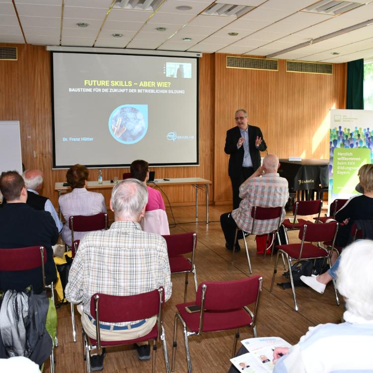 Dr. Franz Hütter im KKV Hansa Haus
