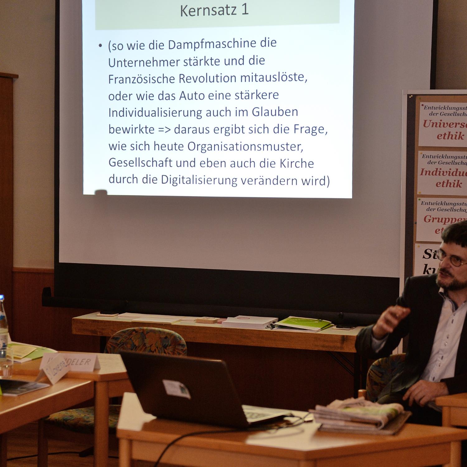 Erik Händeler referierte beim Sozialethischen Workshop in Kitzingen