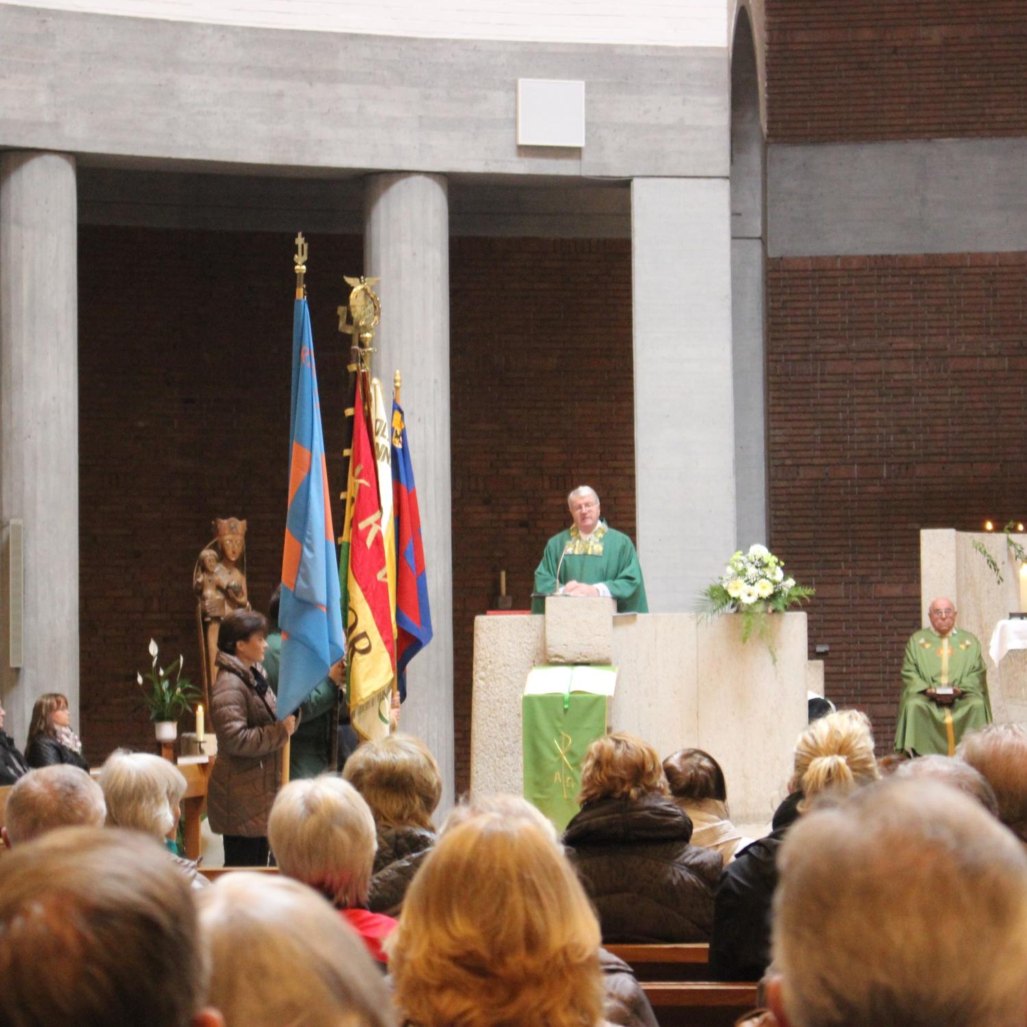 Landestreffen 2015: Prälat Limbacher predigte beim Festgottesdienst
