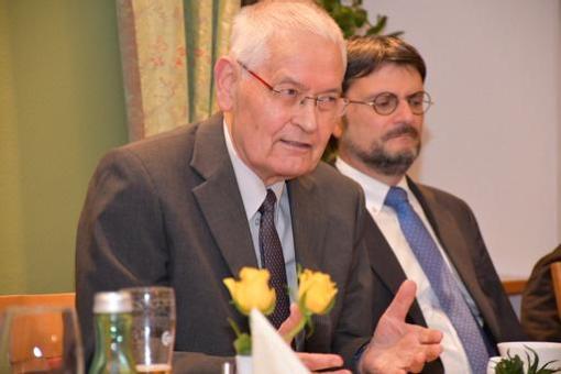 Prof. Stephan Knobloch