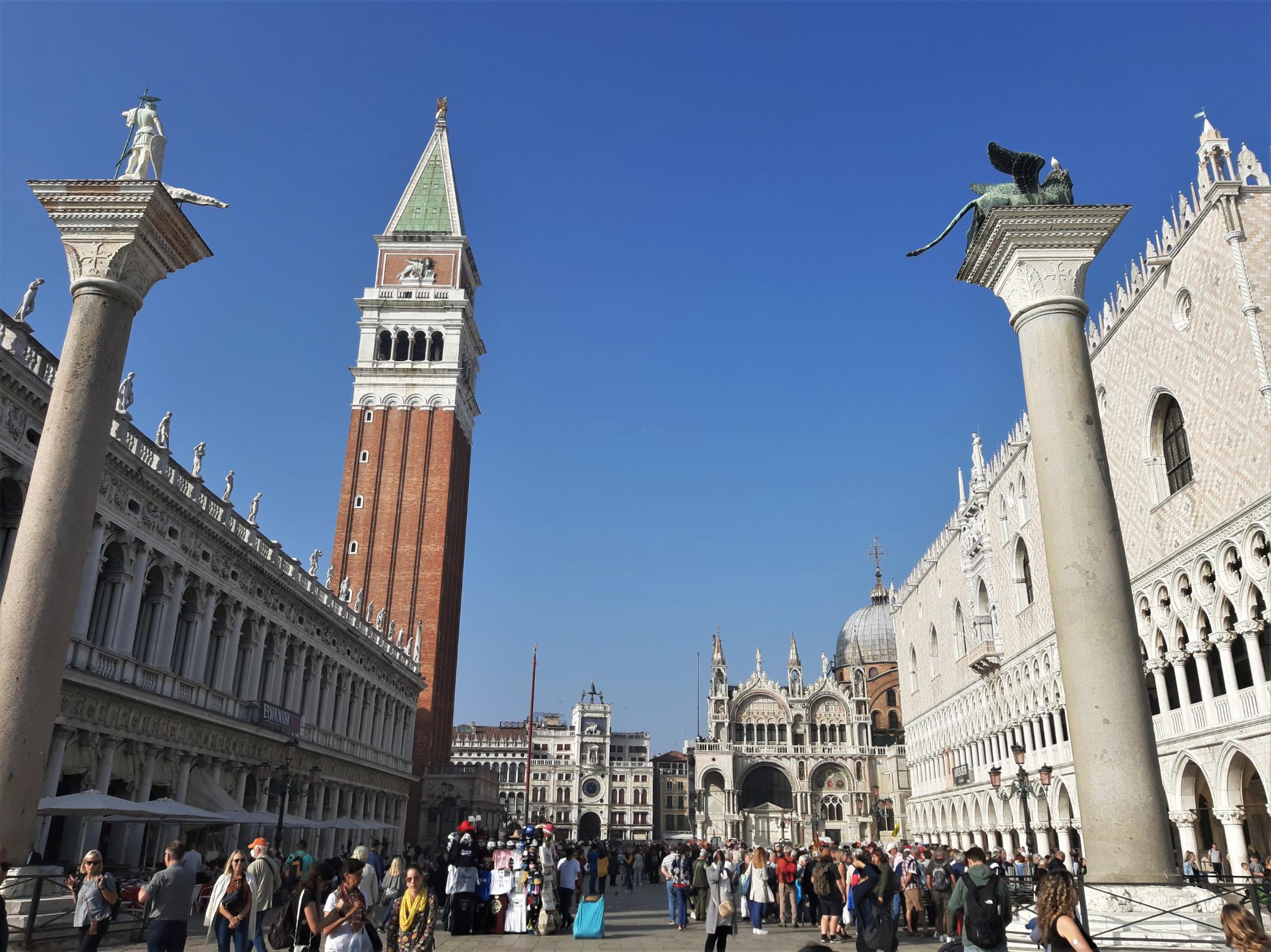 Grado 10-2022  Markusplatz